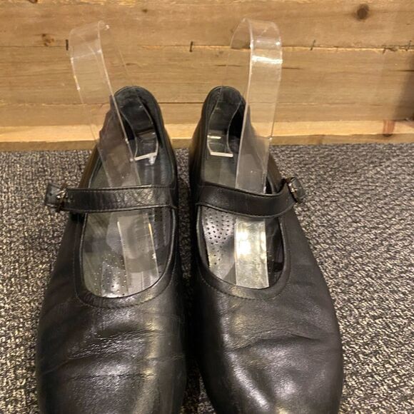 SAS black leather Mary Jane Style Flats Sz 10.5 Narrow - Picture 9 of 10